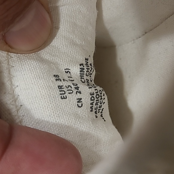 H & M White Crochet Look Platform Sneakers size 38 / US 7 - Picture 7 of 7